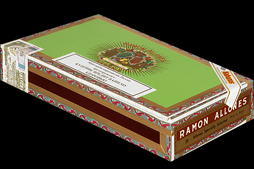 Ramon Allones Specially Selected. Коробка на 25 сигар